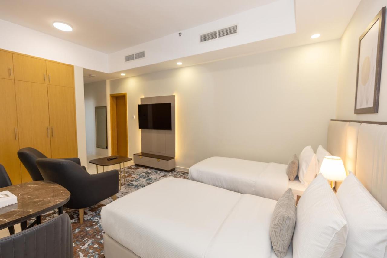 Platinum Coast Hotel Apartments Fujairah Buitenkant foto Deluxe room